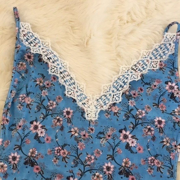Topshop Adorable Foral Lace Trim Swimsuit - Picture 8 of 8